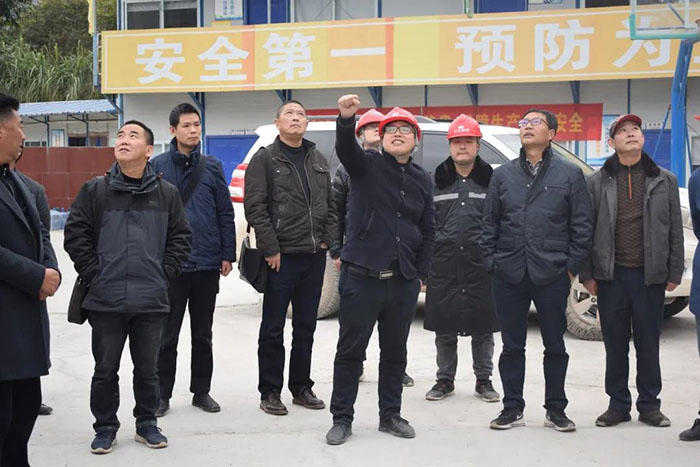 涼山州政府副秘書長(zhǎng)朱國(guó)政到金陽(yáng)河三峽連心橋項(xiàng)目開展歲末年初安全生產(chǎn)綜合督查