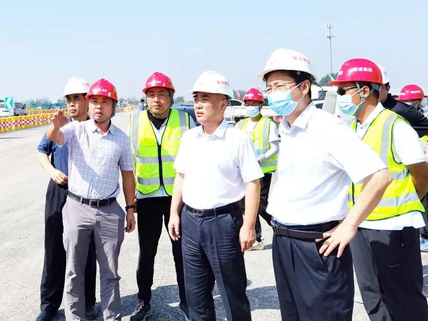 河北省交通運輸廳黨組成員、副廳長侯智敏深入石家莊東站、南站改建工程項目檢查指導(dǎo)工作