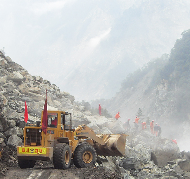 2008年，公司參與“5.12”汶川大地震搶通臥龍至耿達(dá)生命線