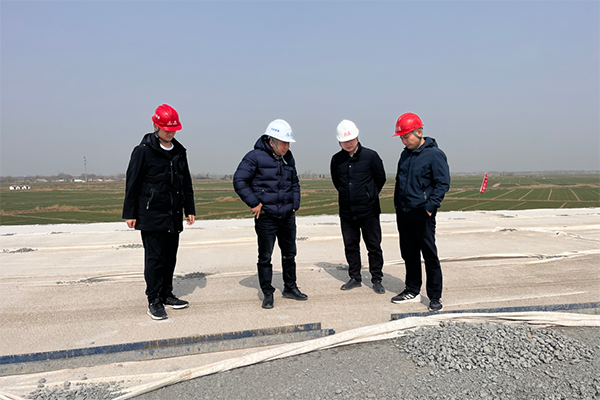 川交公司黨委委員、總工程師汪碧云赴邯港高速TJ1-2項目調(diào)研